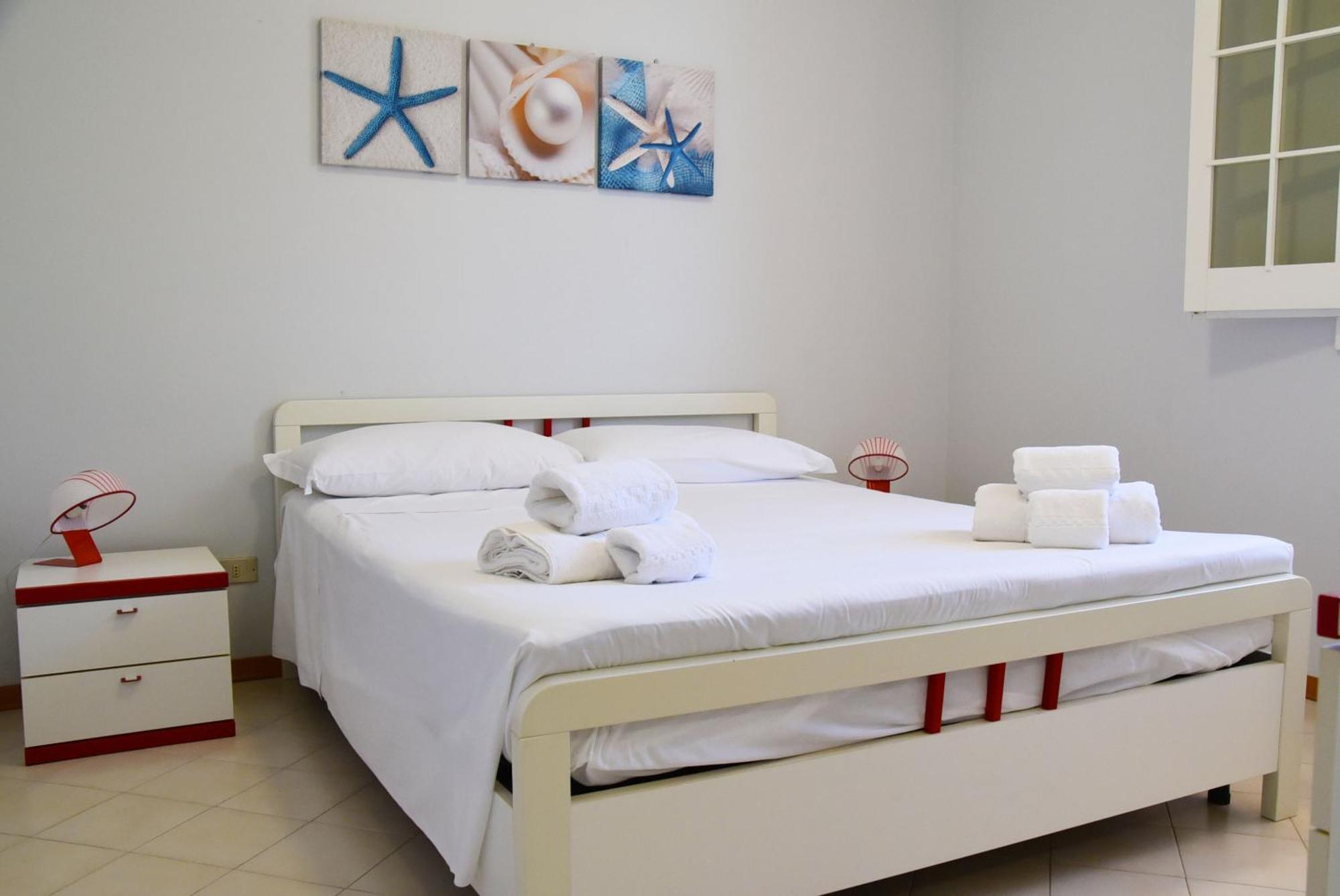 Punta Di Mola House Apartment มารีนาดีรากูซา ภายนอก รูปภาพ